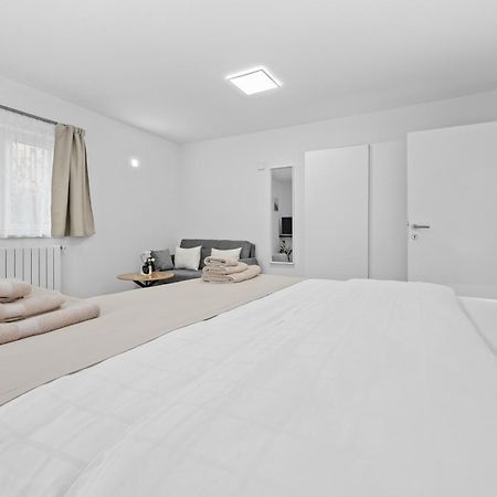 Apartment Anakatarina Poreč Exteriör bild