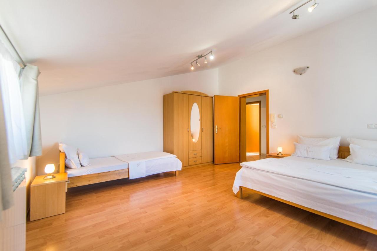 Apartment Anakatarina Poreč Exteriör bild